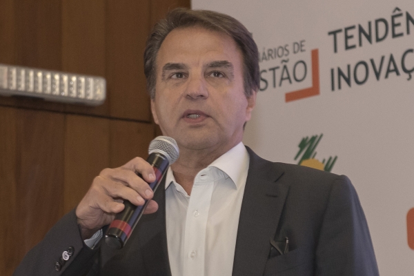 Jorge Moll em evento da FEHOSUL