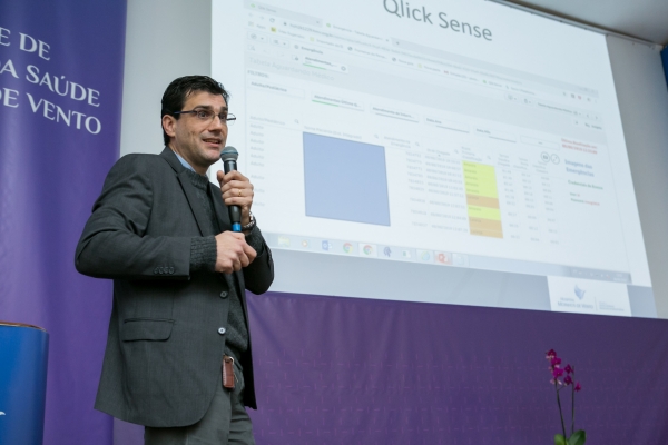 Chefe do Serviço de Emergência do Hospital Moinhos de Vento, Paulo Schmitz