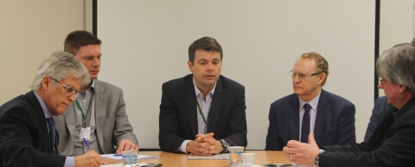 Credenciados ao IPE-Saúde acumulam defasagem de 74,8% e atrasos nos pagamentos1