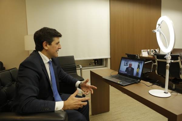 Moinhos Talks Debate aponta caminhos para superar crises provocadas pela pandemia__