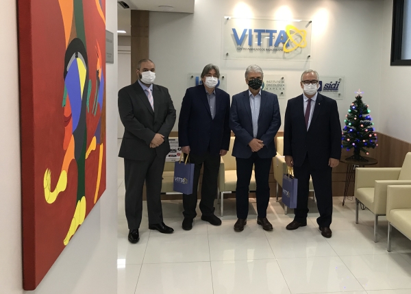 Inaugurado em Porto Alegre novo equipamento de radioterapia de alta precisão, inédito no Sul do país__