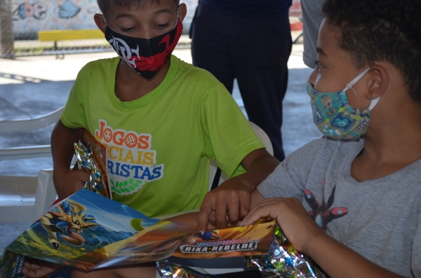 Campanha de Natal do Hospital Moinhos de Vento distribui 2,5 mil presentes a famílias de baixa renda_