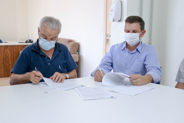 HSVP de Passo Fundo assina contrato com o município de Travesseiro-