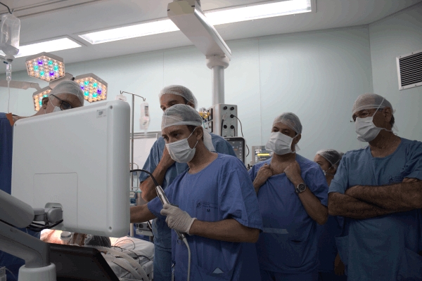 Procedimento cardíaco inédito nas Américas é realizado no Hospital Divina Providência-