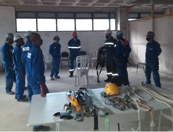 tedesco obra hospitalar seguranca do trabalho