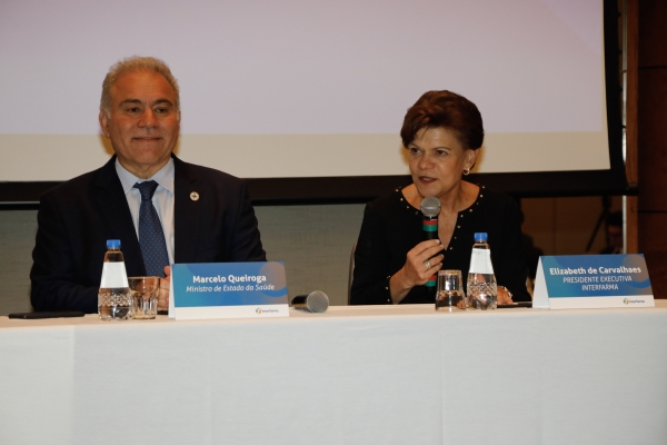 Ministro da Saúde se compromete com fortalecimento do diálogo com a indústria farmacêutica de pesquisa--