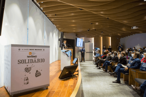 Campanha de inverno do Hospital Moinhos de Vento une dupla Gre-Nal no combate à fome e ao frio--