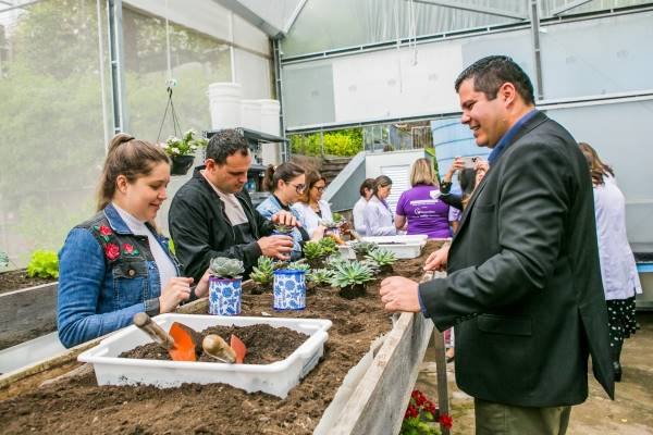 No Mês da Prematuridade, projeto Amor na Lata do Hospital Moinhos de Vento passa a ser semanal-