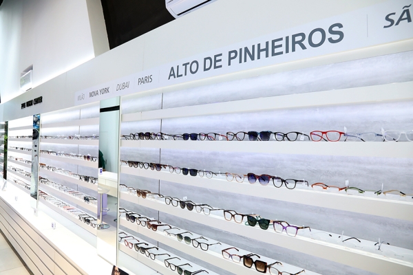 ZEISS avança com modelo de franquias e inaugura a 100ª ótica da marca ZEISS VISION CENTER no Brasil-