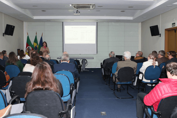 cardiologistas participam de encontro técnico no HSVP de Passo Fundo